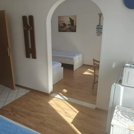 Kapitan Kik Леба