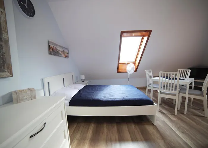 Kapitan Kik 民宿 莱鲍